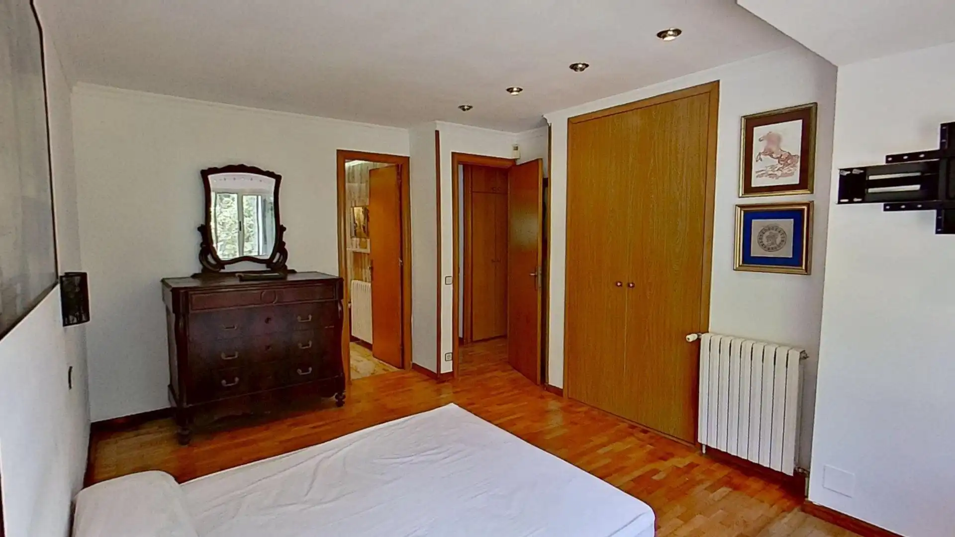 Chalet con piscina en venta en Torrelles de Llobregat, imagen 10