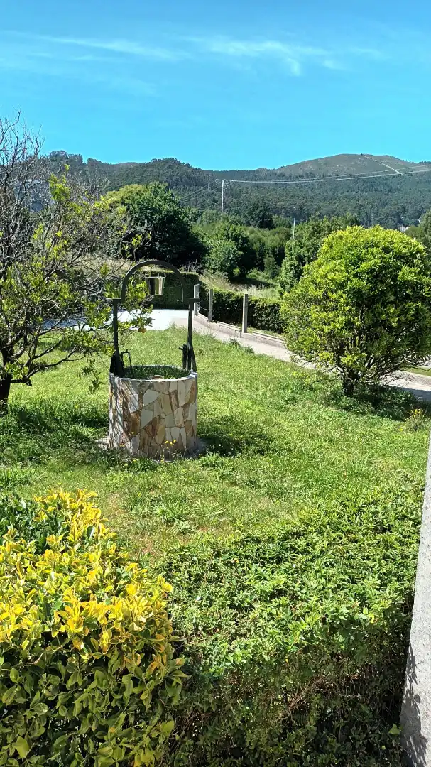 Jardí de Casa o xalet en venda en Muros amb Jardí privat, Piscina i Moblat