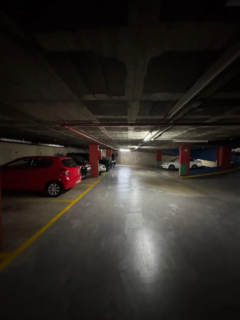 Parking de Garaje en venta en Badalona con Alarma