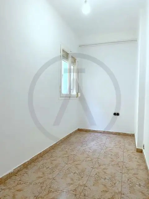 Dormitori de Pis en venda en Sabadell amb Forn