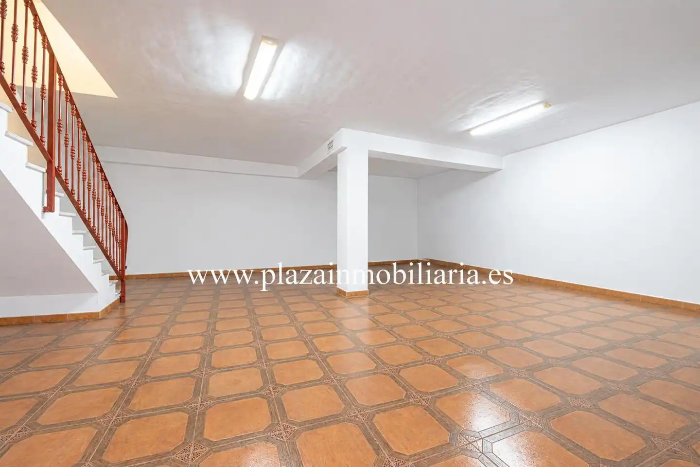 Casa amb balcó en venda a Jardin Lucena, imagen 34