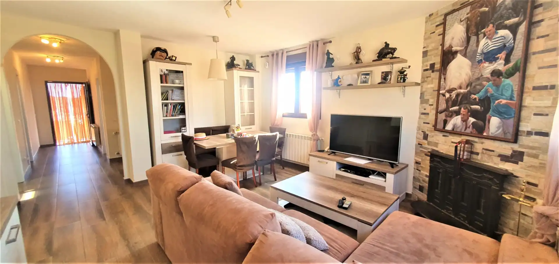 Sala de estar de Casa adosada en venta en El Vellón con Calefacción, Jardín privado y Terraza