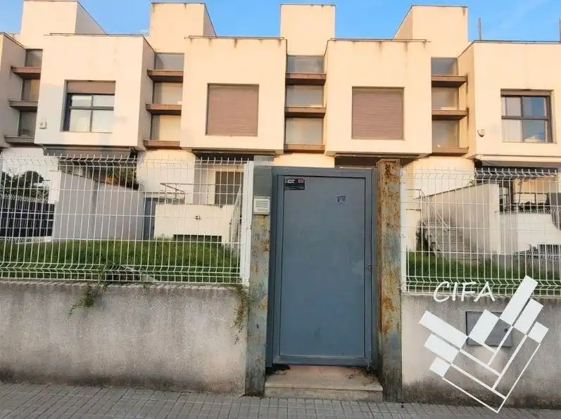 Exterior view of Detached homes for sale in Vinaròs  with Private garden and Community pool