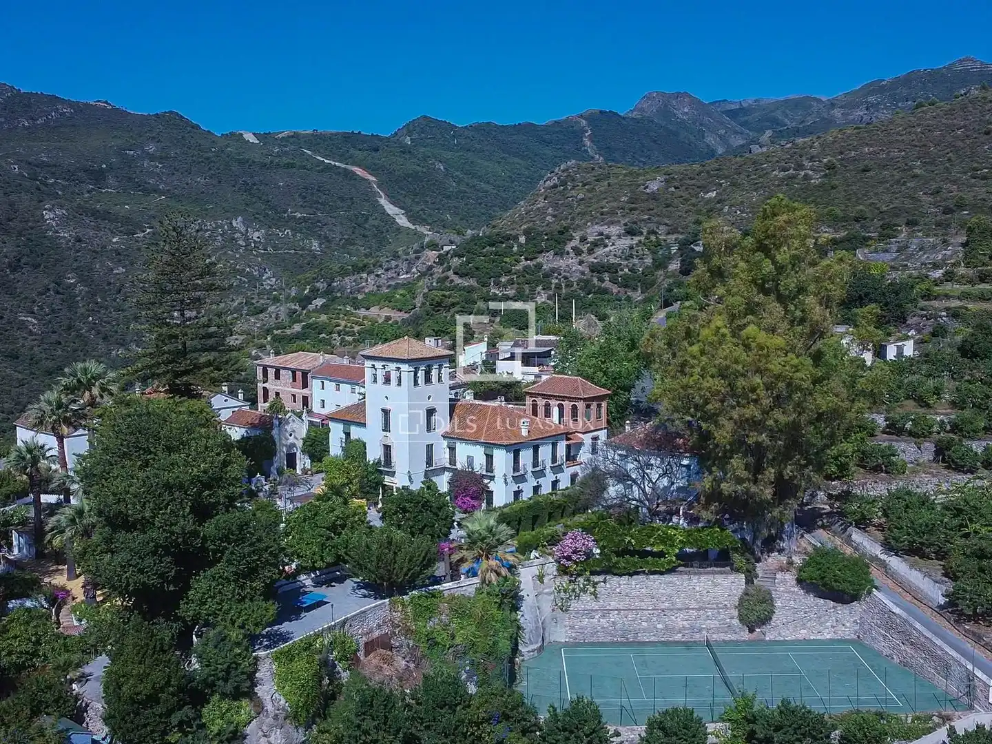 Vista exterior de Finca rústica en venta en Otívar con Aire acondicionado, Jardín privado y Terraza