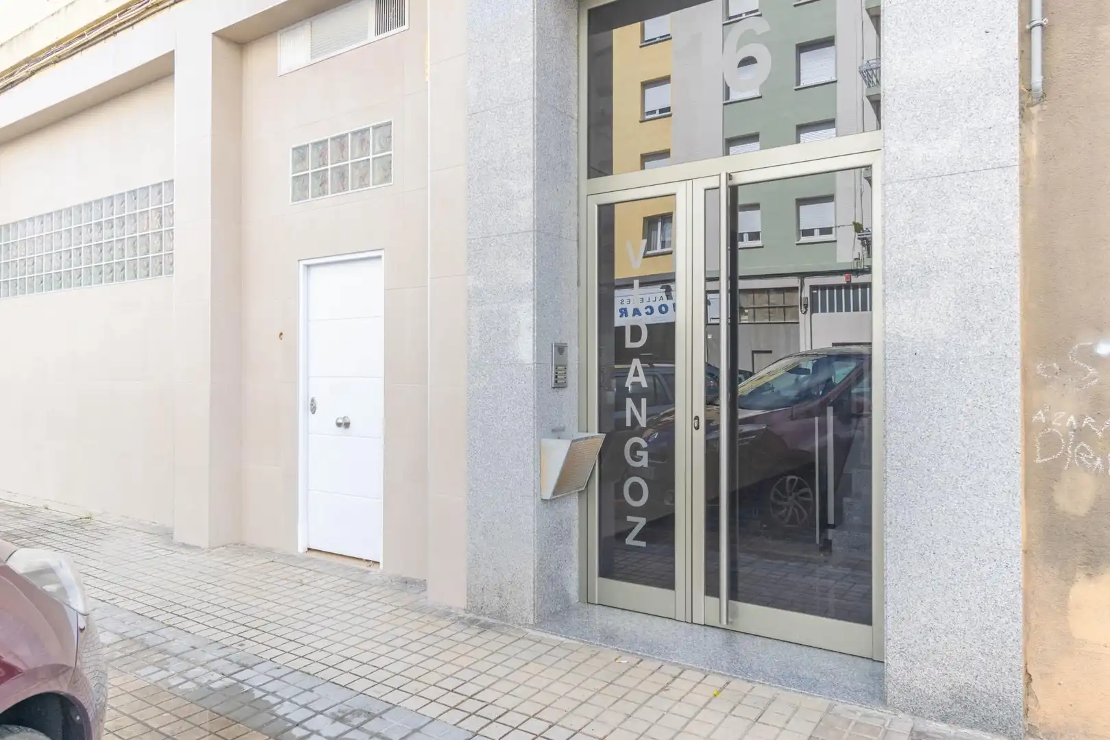 Vista exterior de Piso en venta en  Pamplona / Iruña con Calefacción y Balcón
