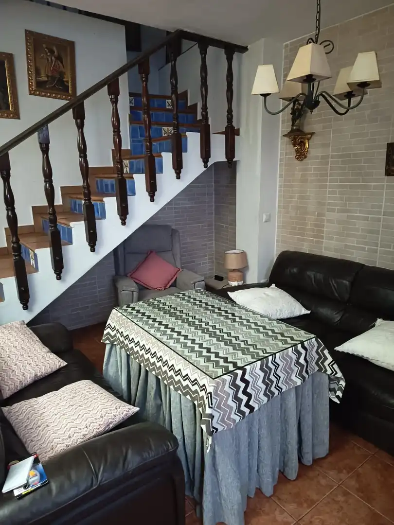 Schlafzimmer von Einfamilien-Reihenhaus zum Verkauf in Córdoba