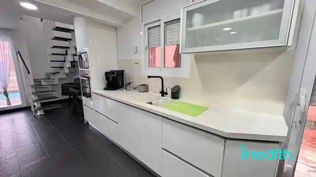 Cuina de Casa o xalet en venda en Cunit amb Aire condicionat, Calefacció i Jardí privat
