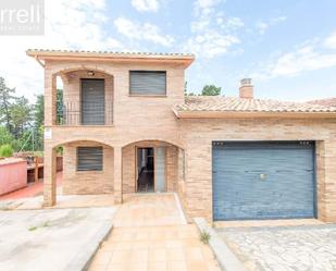 Vista exterior de Casa o xalet en venda en Seva amb Terrassa i Piscina