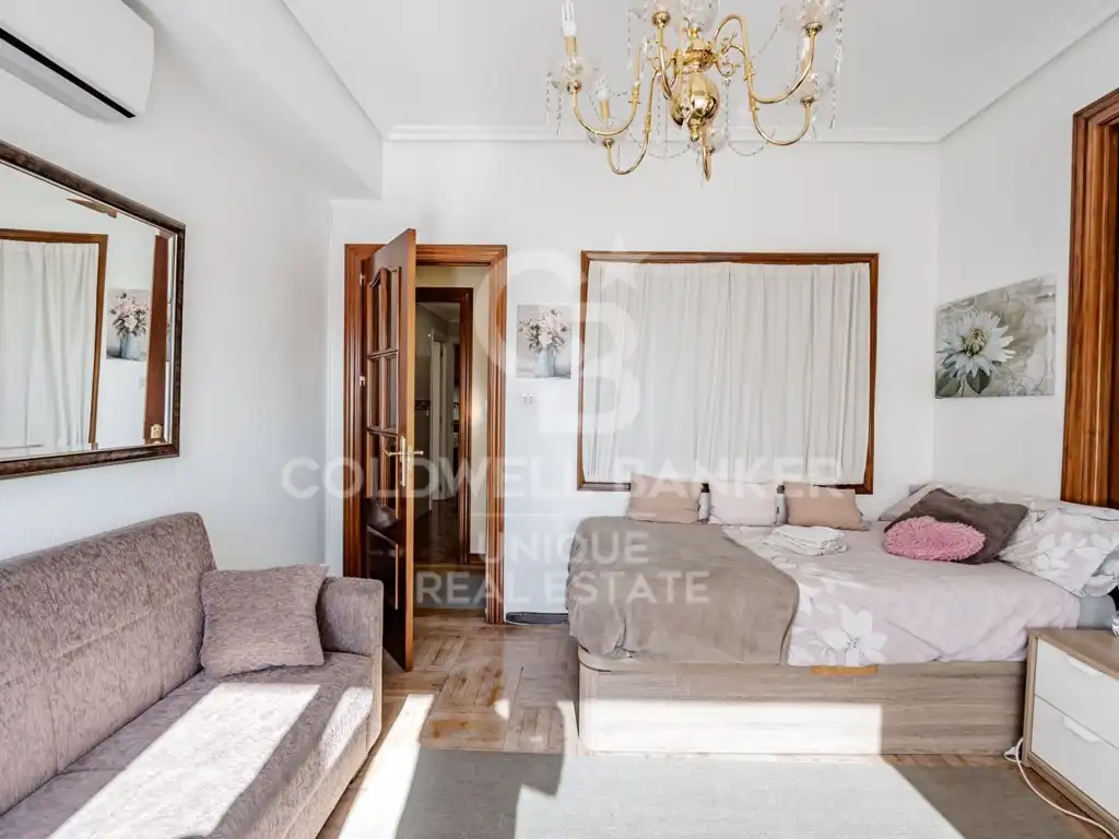 Habitación de Piso en venta en Madrid con Terraza