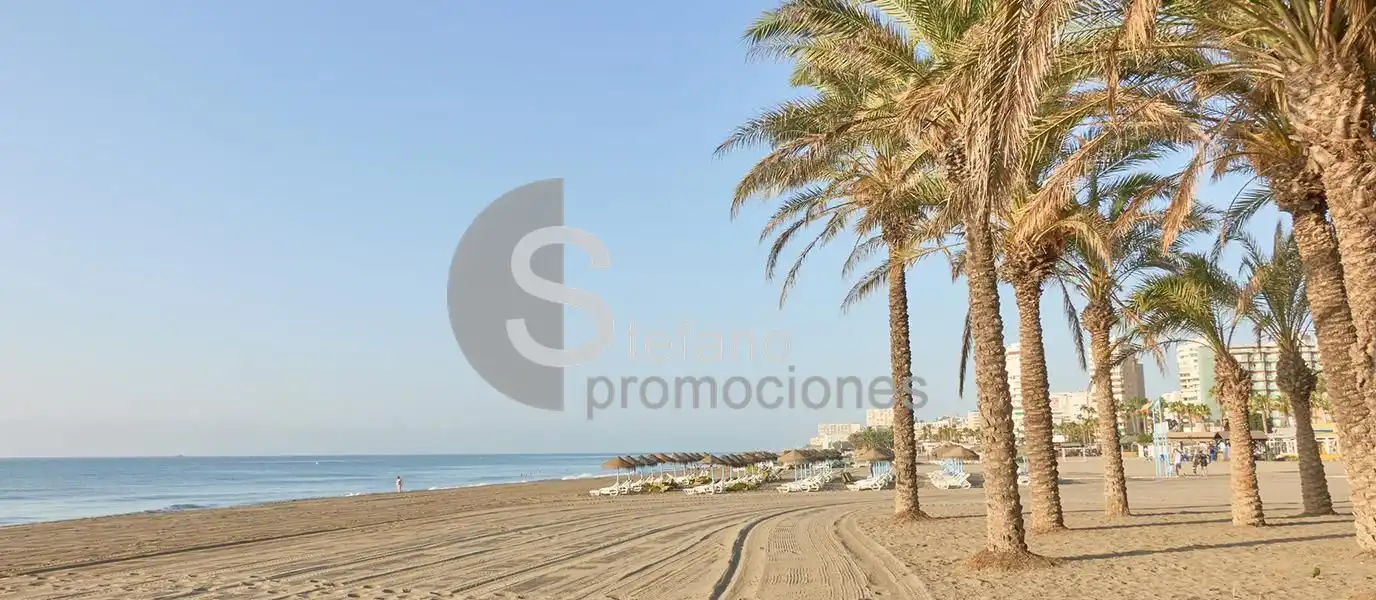 Vista exterior de Casa adosada en venta en Málaga con Aire acondicionado, Jardín privado y Terraza