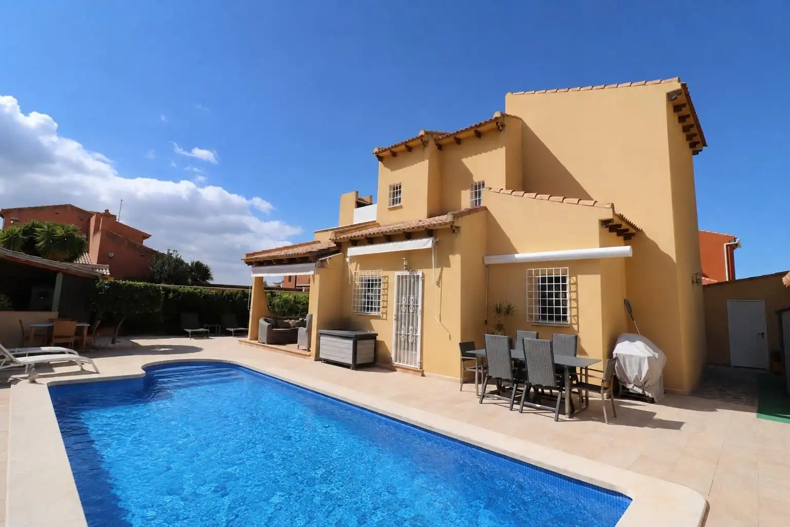 Vista exterior de Casa o xalet en venda en Fortuna amb Aire condicionat, Calefacció i Jardí privat