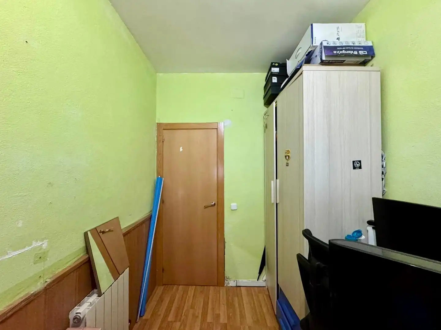 Bedroom of Flat for sale in Badalona  with Air Conditioner and Heating