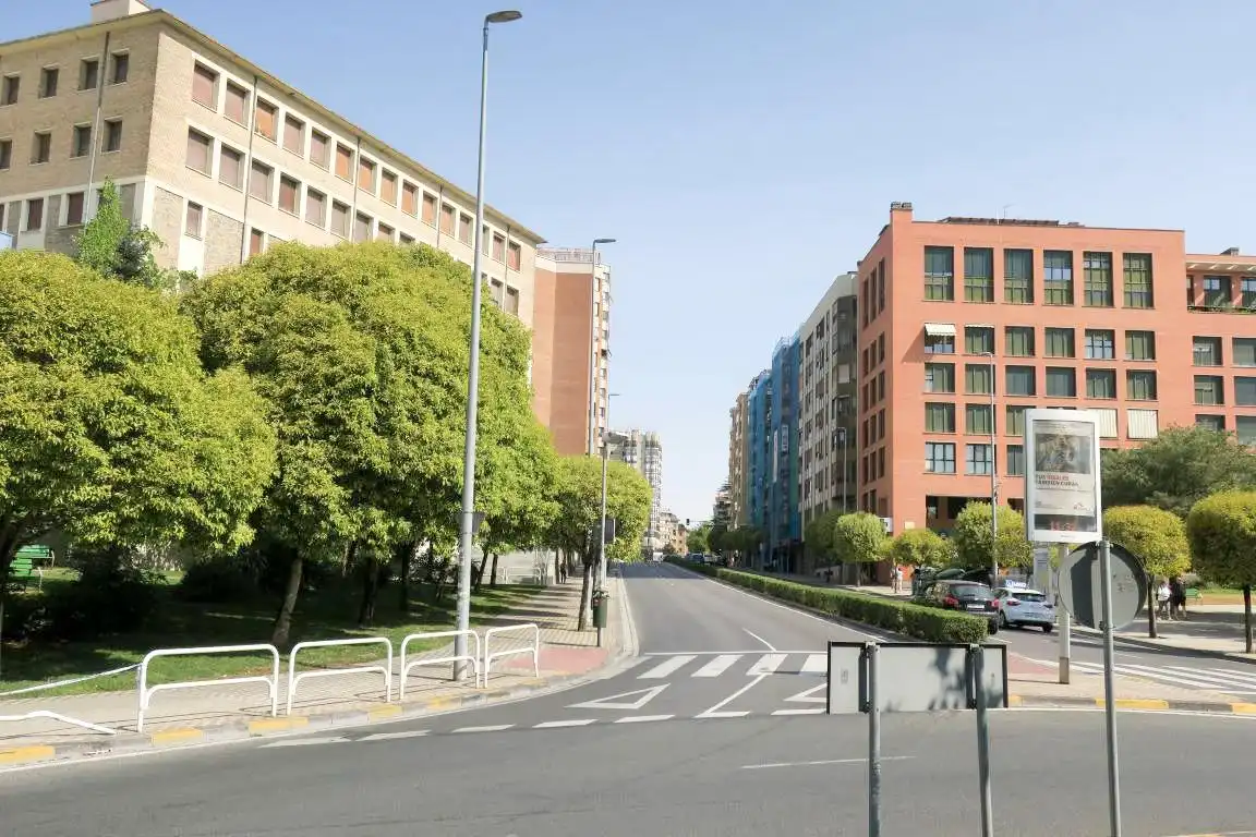 Vista exterior de Piso en venta en  Pamplona / Iruña con Calefacción