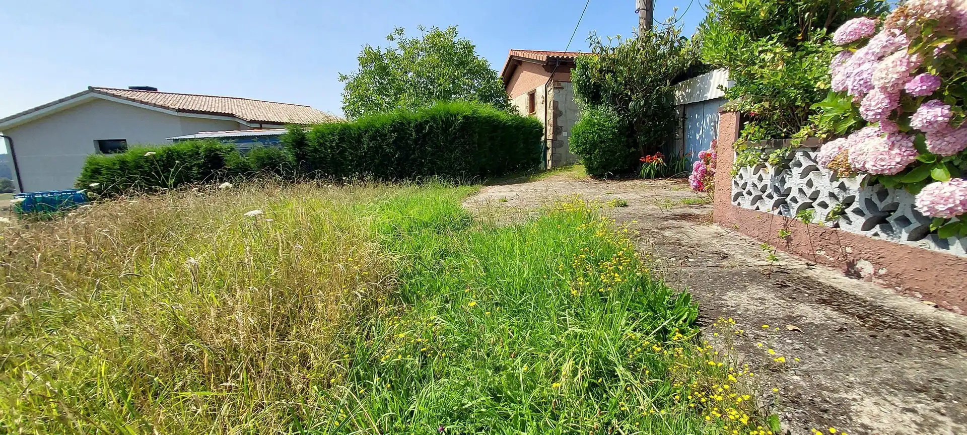 Residencial en venda en Castrillón