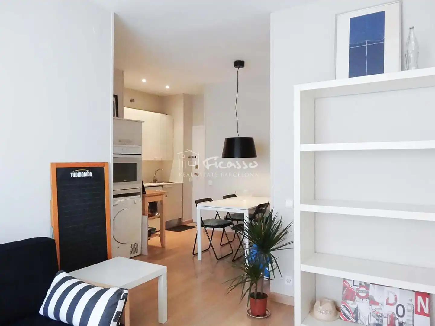 Sala de estar de Piso en venta en Barcelona con Aire acondicionado, Calefacción y Parquet