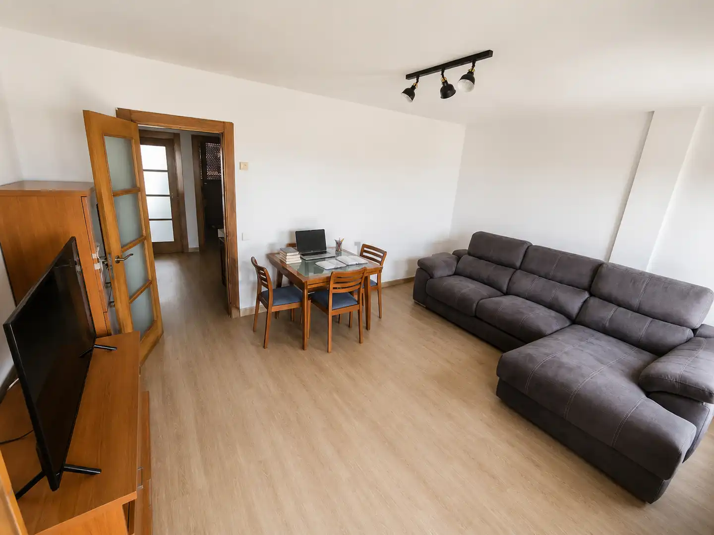 Sala d'estar de Pis de lloguer en Santander amb Calefacció, Moblat i Forn