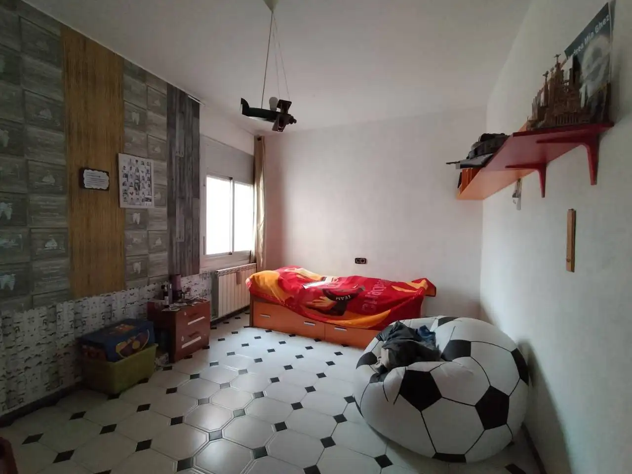 Dormitori de Casa o xalet en venda en Terrassa amb Calefacció i Terrassa