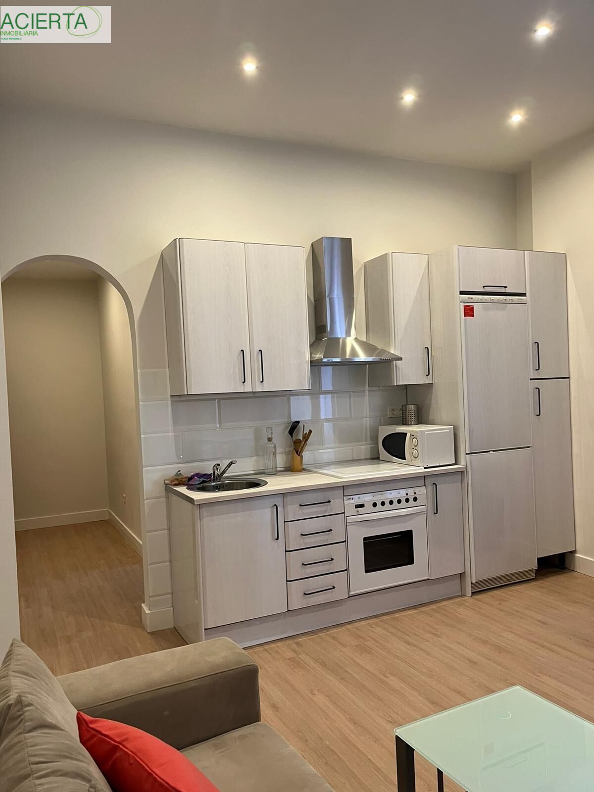 Kitchen of Apartment to rent in  Granada Capital  with Heating