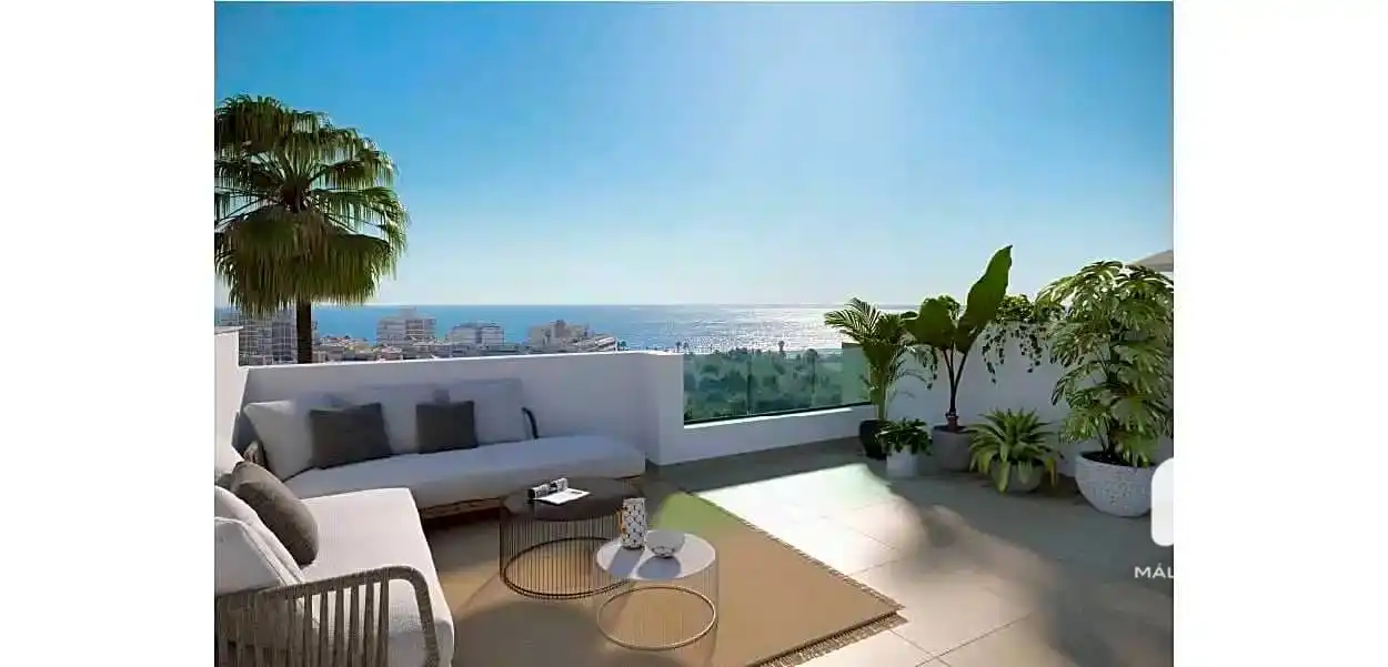 Terrassa de Casa o xalet en venda en Vélez-Málaga amb Aire condicionat, Jardí privat i Terrassa