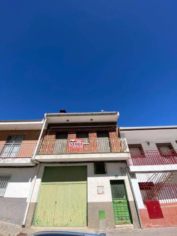 Casa adosada en Venta en Valverde de Alcalá