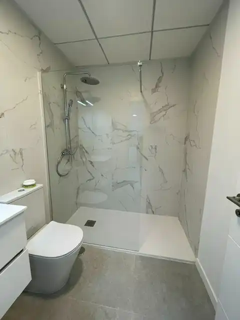 Baño de Piso de alquiler en Sant Joan d'Alacant con Aire acondicionado, Calefacción y Terraza