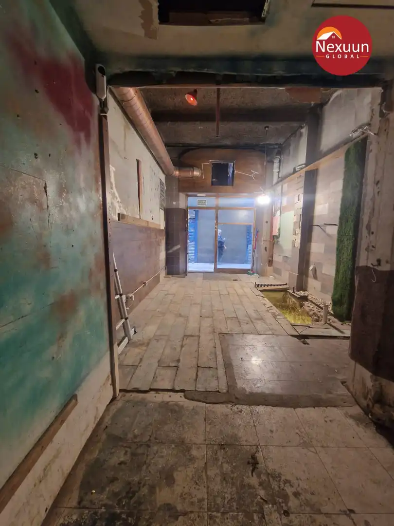 Local comercial en venta en Carrer de n'Aglà