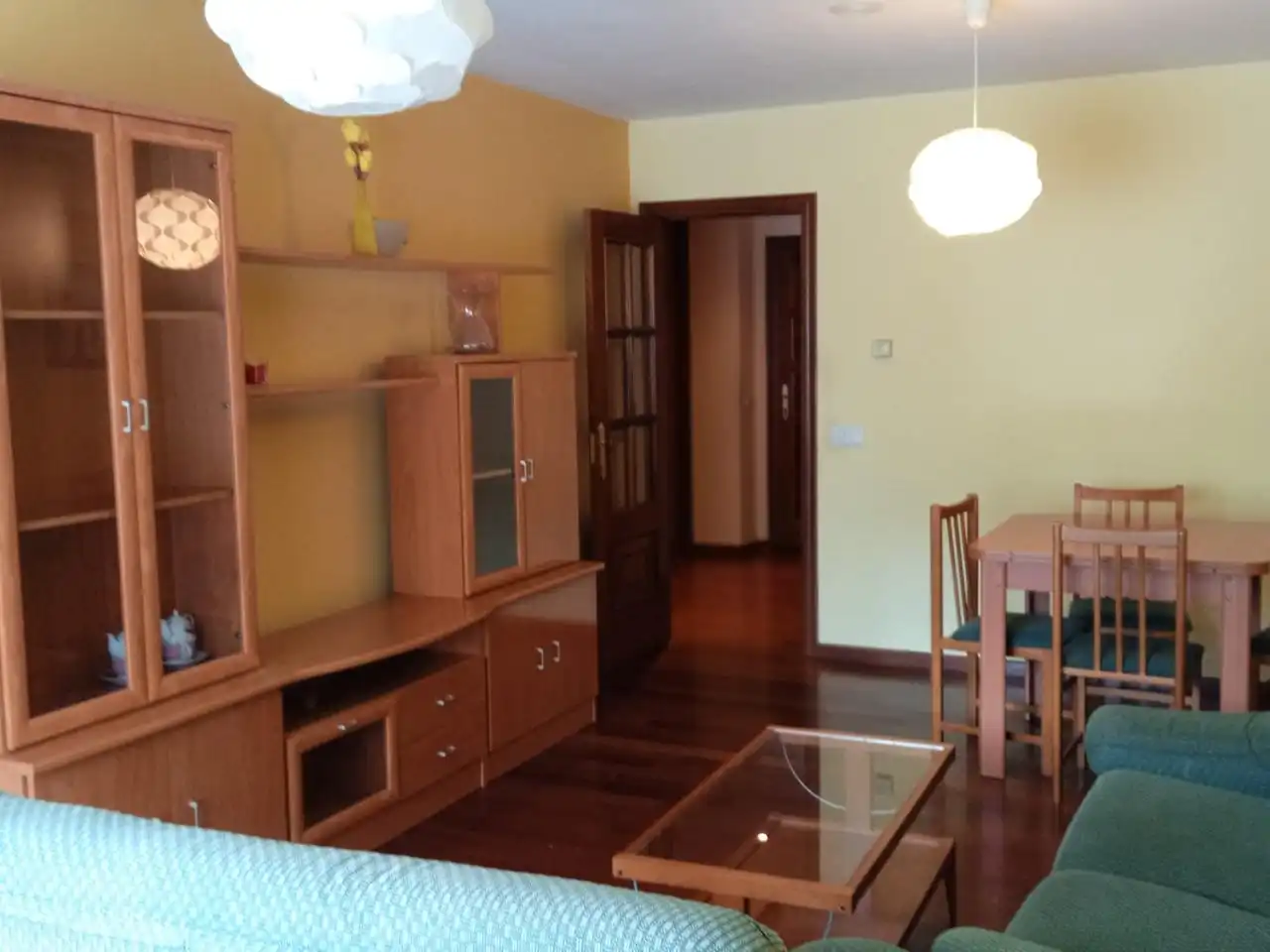 Sala de estar de Planta baja en venta en Santiago de Compostela  con Calefacción, Trastero y Amueblado