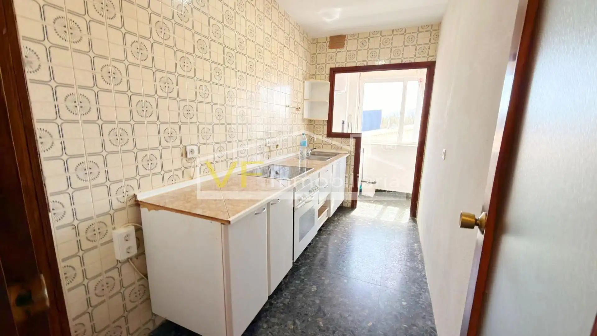 Cocina de Piso en venta en Málaga con Balcón y Piscina comunitaria