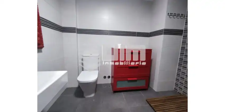 Baño de Casa adosada en venta en Sagunto / Sagunt con Aire acondicionado, Calefacción y Terraza