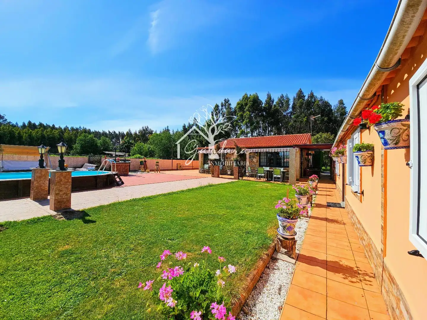 Garten von Haus oder Chalet zum Verkauf in Valdoviño mit Heizung, Abstellraum und Schwimmbad