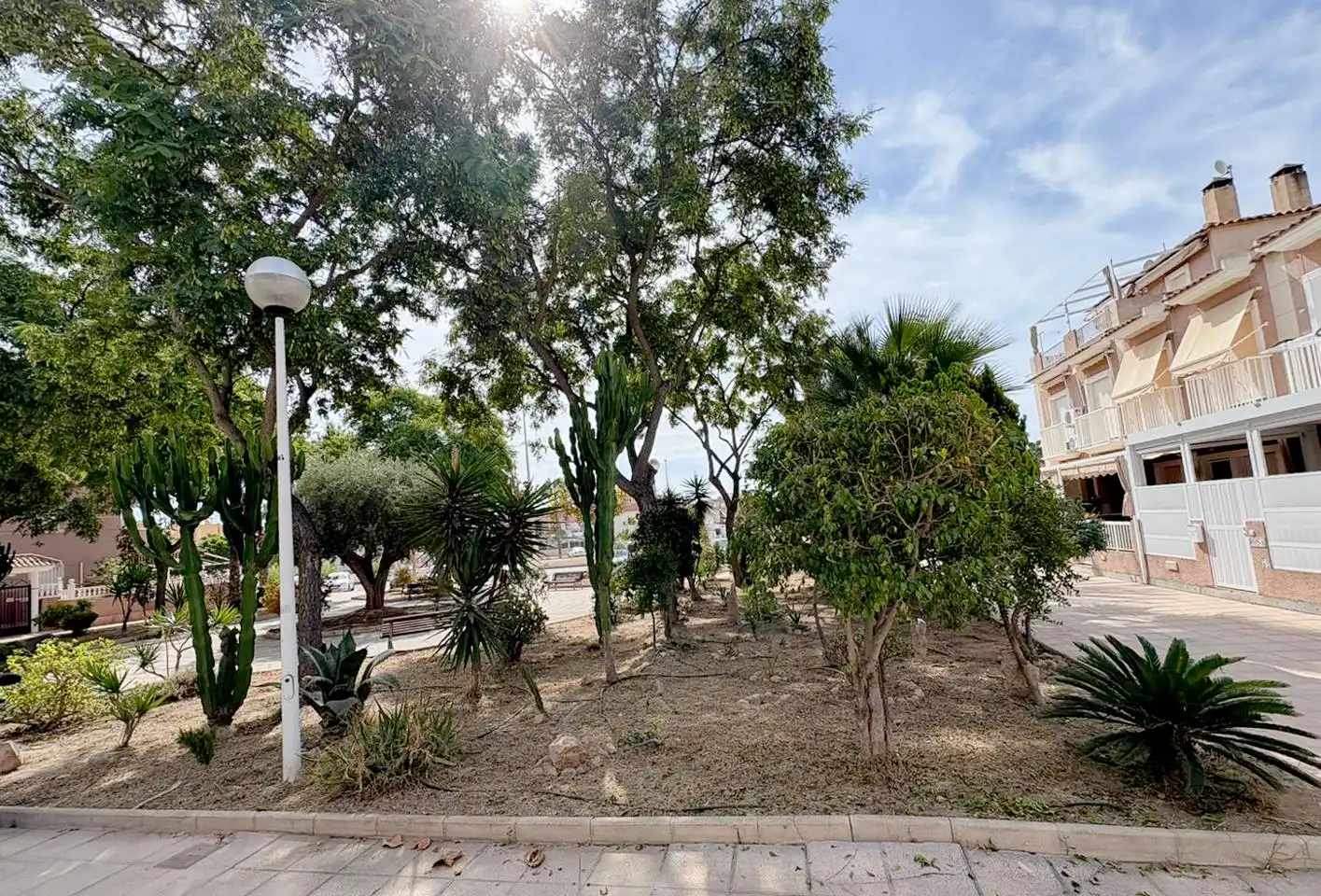 Außenansicht von Haus oder Chalet zur Miete in Santa Pola mit Klimaanlage, Terrasse und Balkon