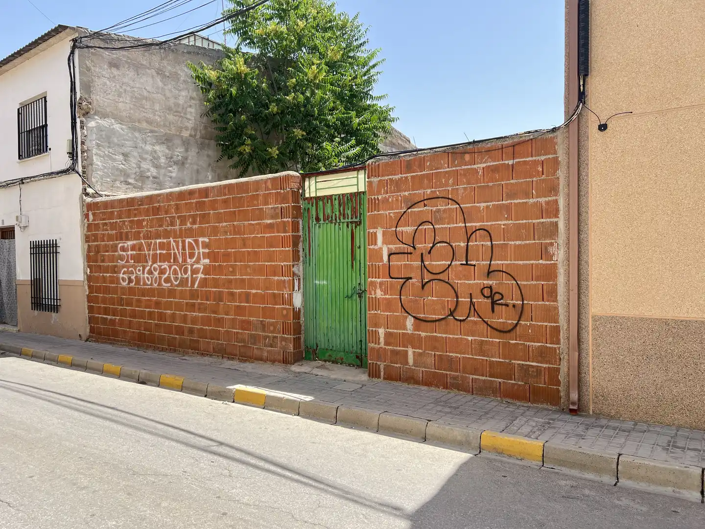 Terreny residencial en venda a Calle Ronda 78