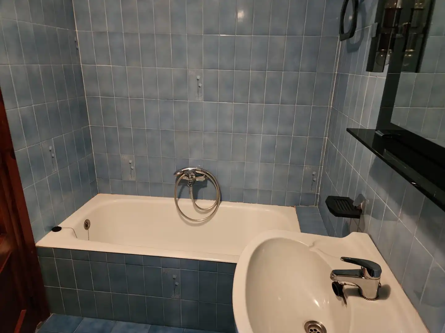 Bathroom of Flat for sale in Jaca  with Terrace, Storage room and Furnished