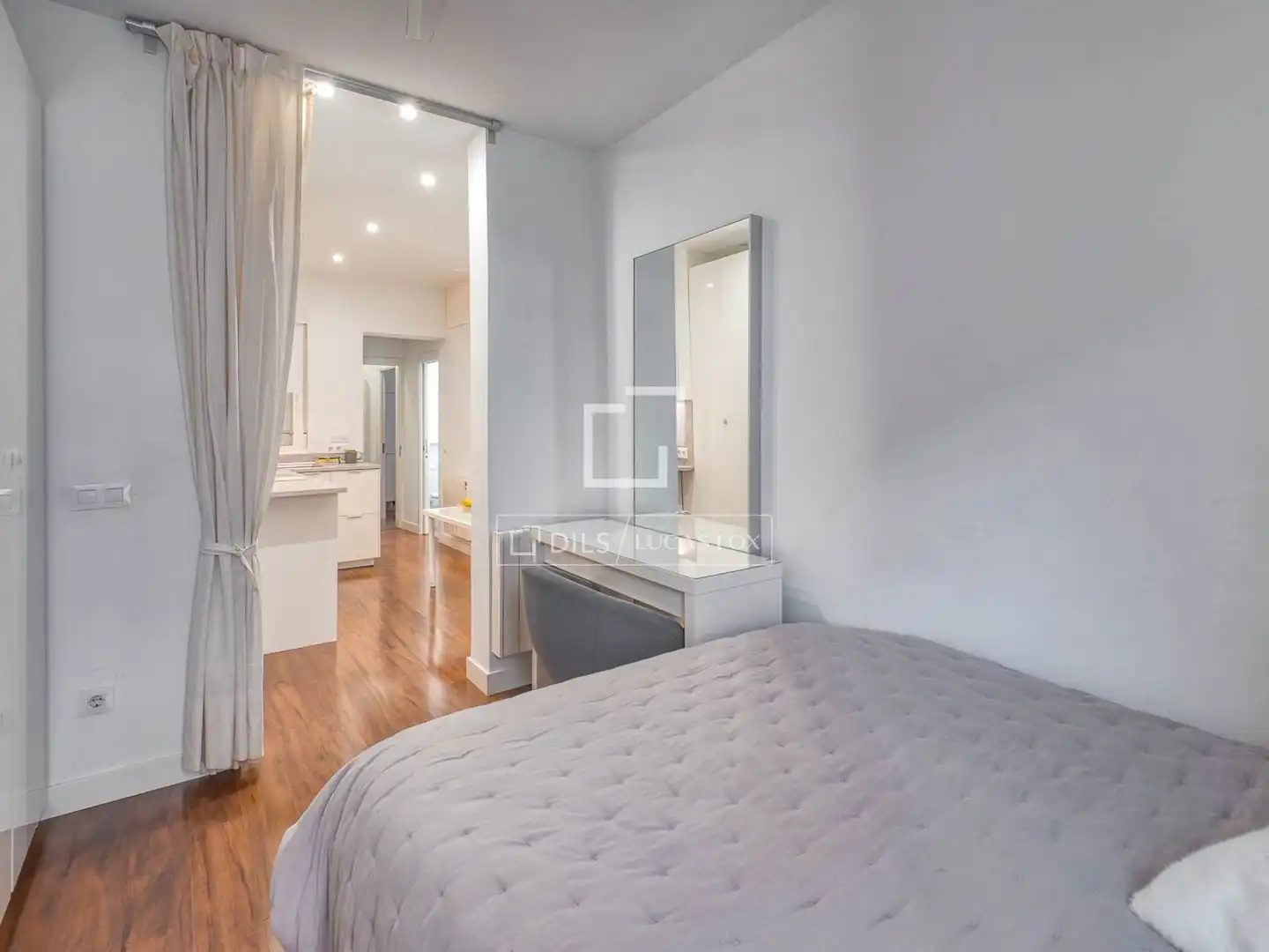 Habitación de Piso en venta en Madrid con Aire acondicionado, Parquet y Balcón