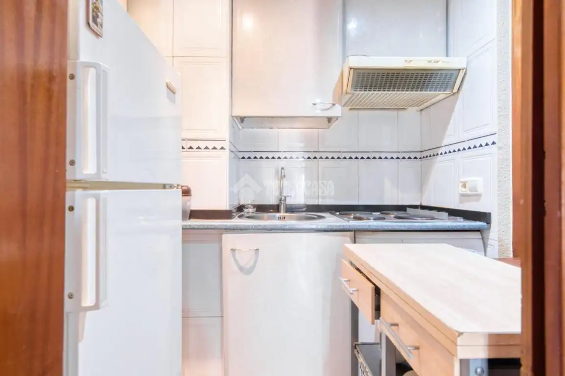 Kitchen of Flat for sale in Salamanca  with Heating and Balcony