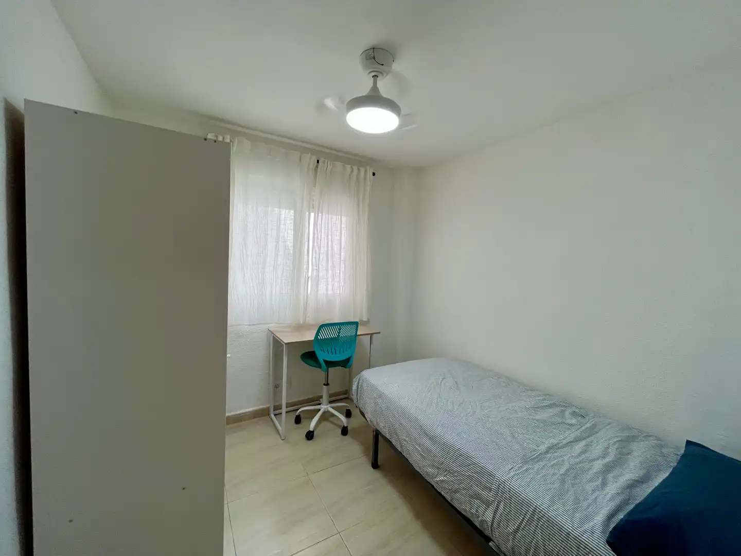 Flat for rent in Carrer de Mendizábal, 41, La Malva-rosa