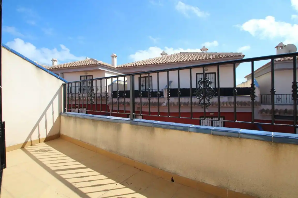 Terraza de Casa adosada en venta en Torrevieja con Calefacción, Jardín privado y Terraza