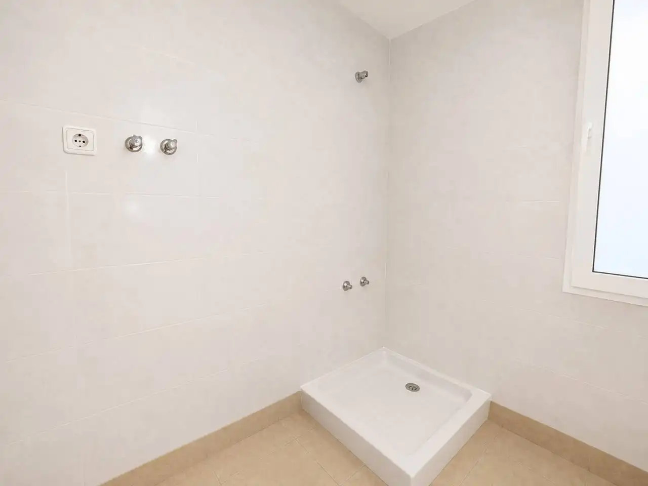 Badezimmer von Geschaftsraum zum Verkauf in Badalona