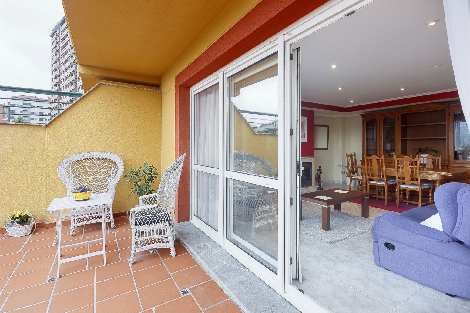 Terraza de Casa adosada en venta en Oviedo  con Calefacción, Jardín privado y Terraza