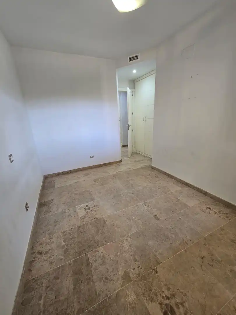 Wohnung zum Verkauf in Mijas mit Klimaanlage, Heizung und Privatgarten