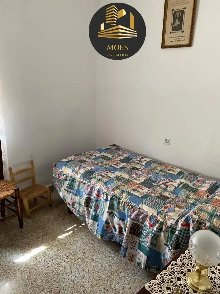 Bedroom of Flat for sale in Huesa  with Air Conditioner, Heating and Storage room