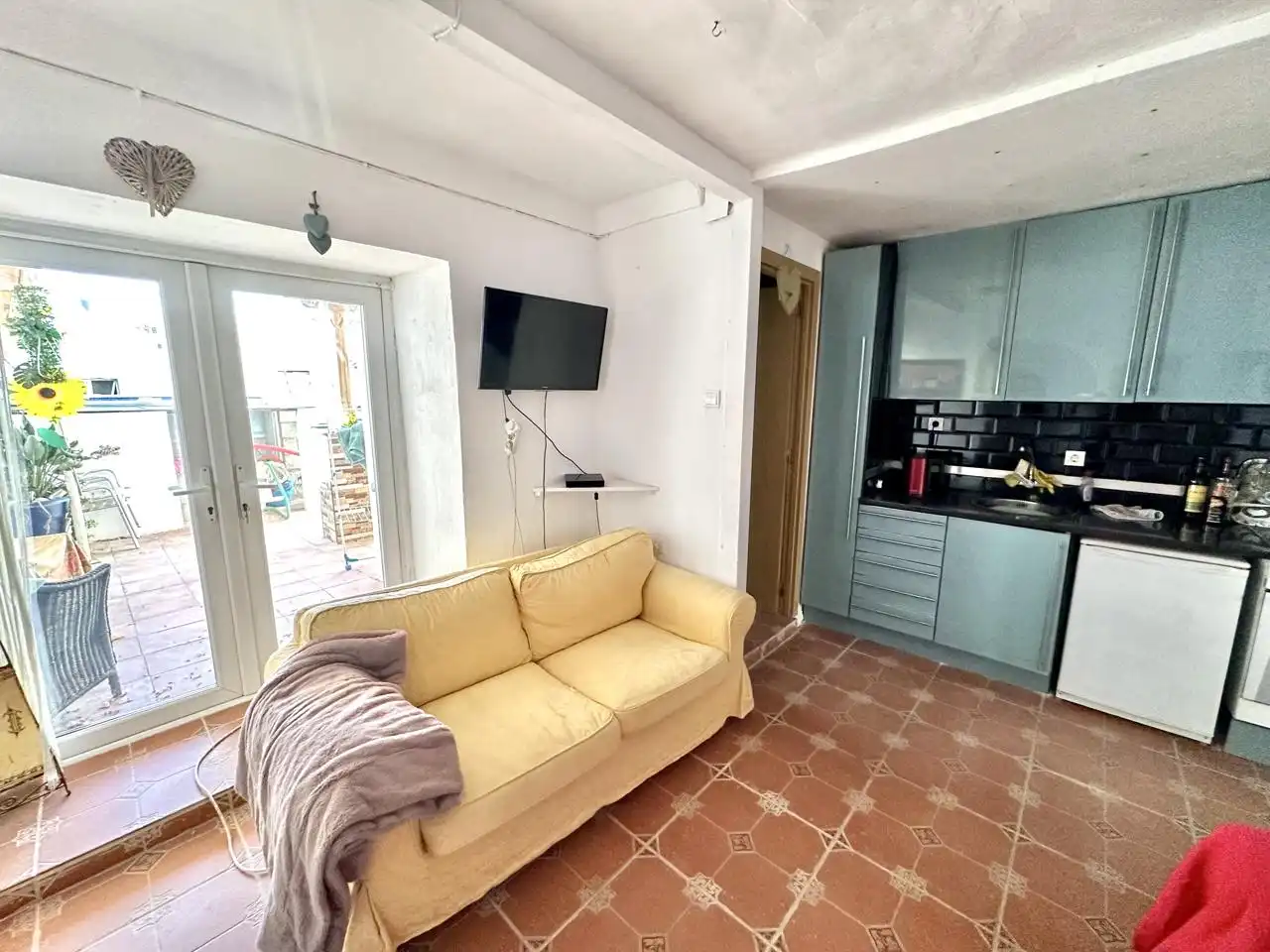 Sala d'estar de Casa o xalet en venda en Fuente de Piedra amb Terrassa, Traster i Piscina