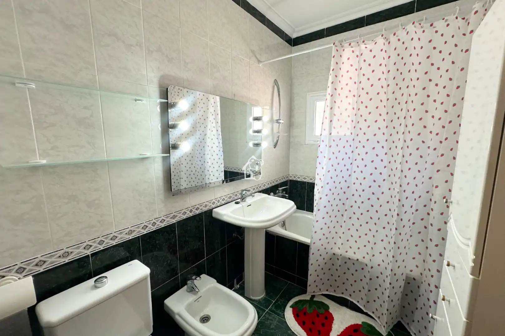 Badezimmer von Country house zur Miete in Pilar de la Horadada mit Privatgarten, Terrasse und Abstellraum