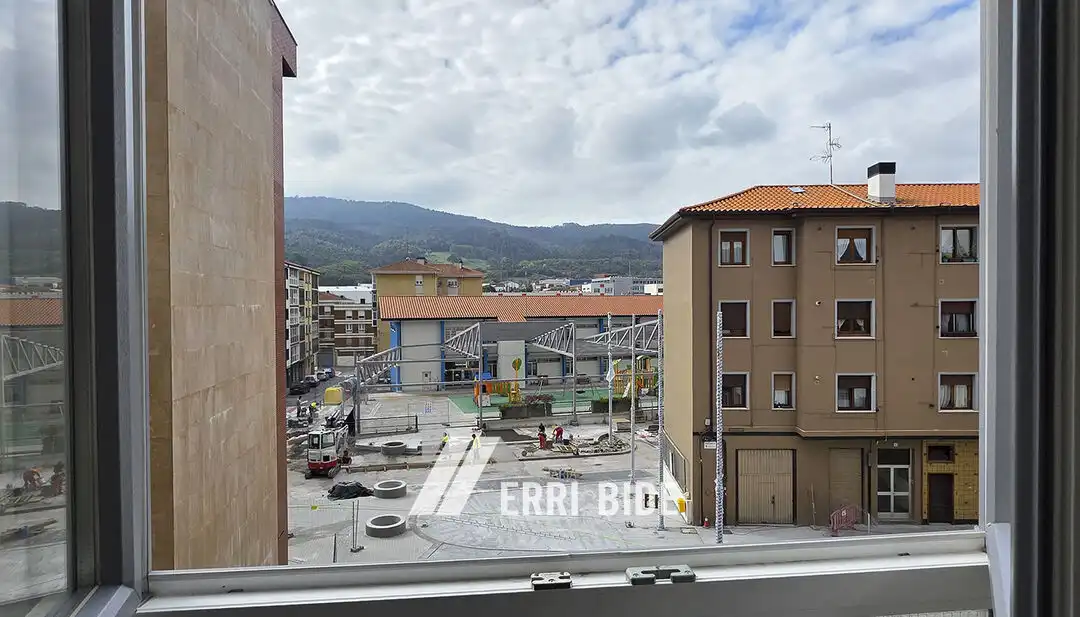 Vista exterior de Pis en venda en Zamudio, Bizkaia