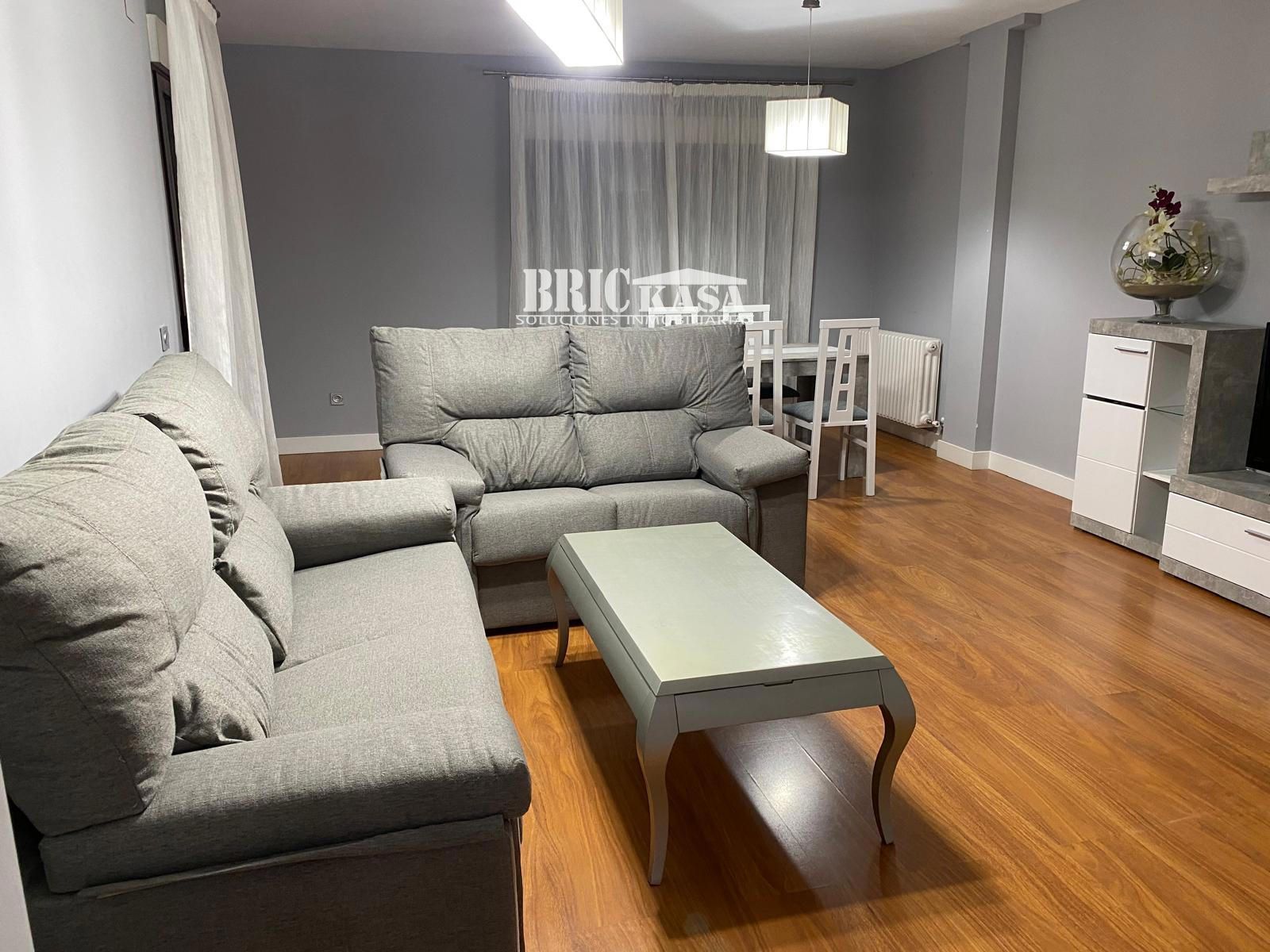 Living room of Flat to rent in Cáceres Capital  with Air Conditioner, Heating and Terrace
