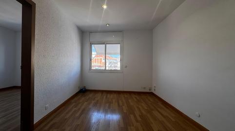 Photo 3 of Flat for sale in El Camp de l'Arpa del Clot, Barcelona