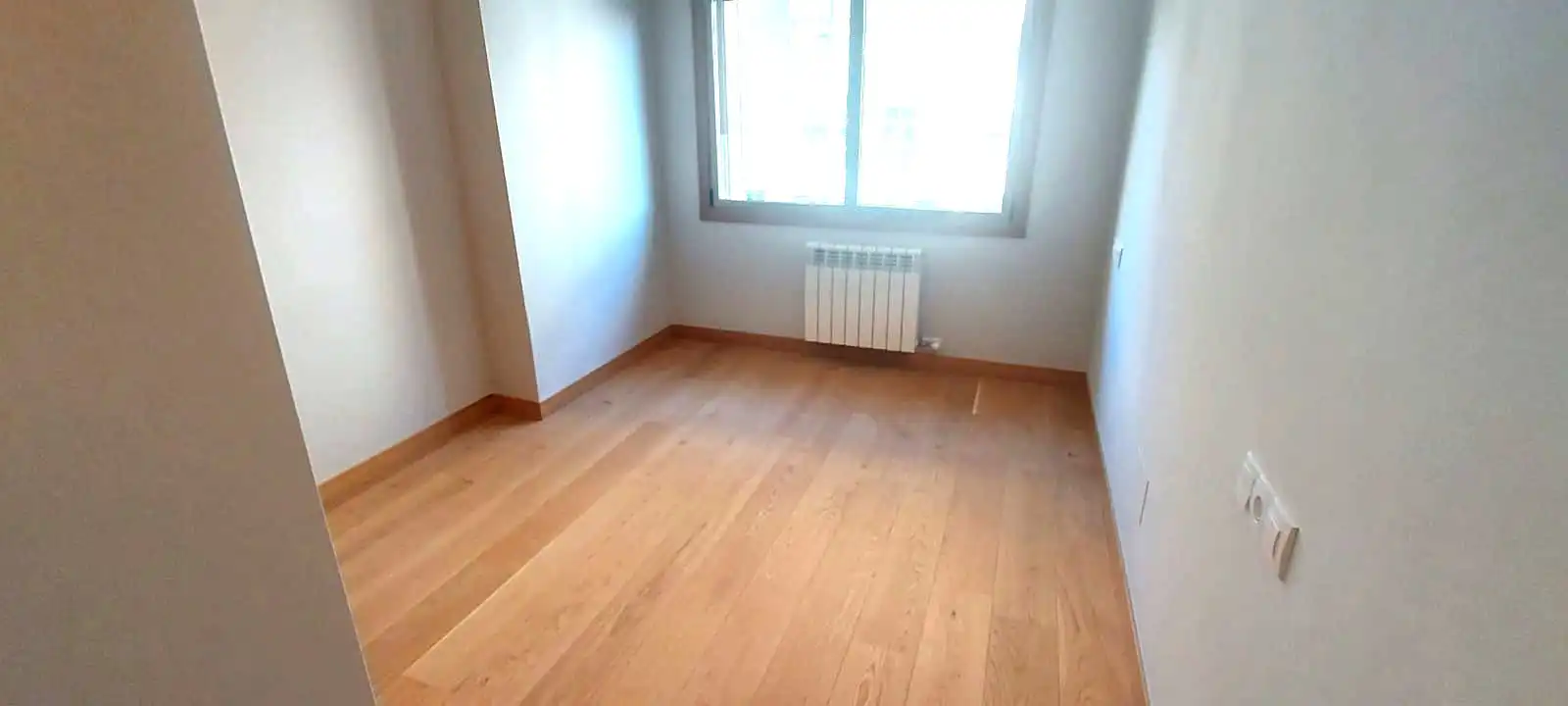 Habitación de Piso de alquiler en Vigo  con Calefacción, Parquet y Trastero