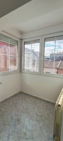 Piso en Venta en Calle Jerez de los Caballeros en Casco Histórico de Barajas