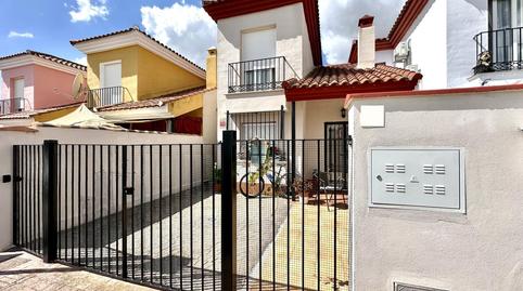Foto 2 de Casa adosada en venda a Carlos Cano, Fuente de Piedra, Málaga