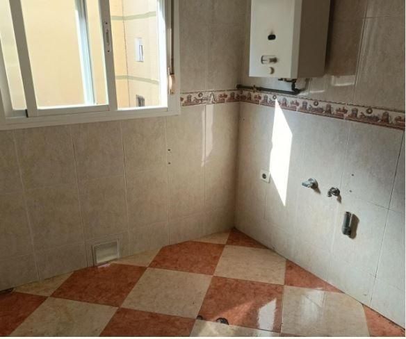 Bany de Pis en venda en  Sevilla Capital